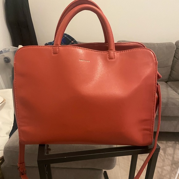 Matt and Nat Tote - Picture 1 of 4